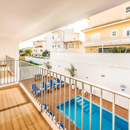 Aventura * 阿尔布费拉